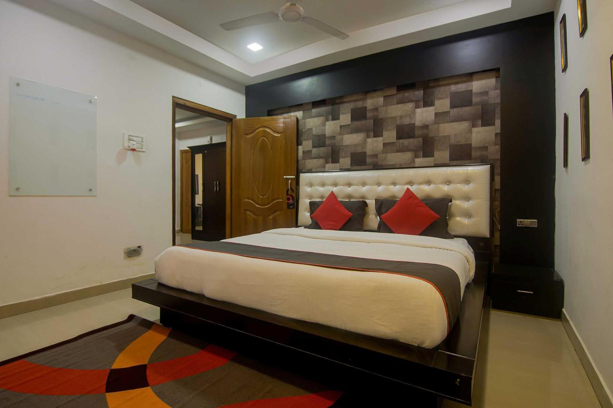 Collection O The Blu Bell Nizarapar Path Otel Guwahati Dış mekan fotoğraf
