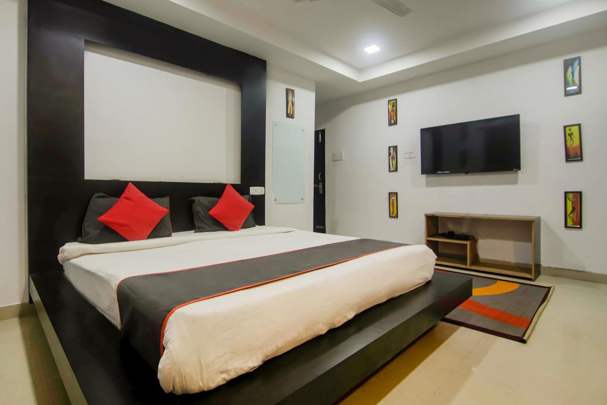 Collection O The Blu Bell Nizarapar Path Otel Guwahati Dış mekan fotoğraf