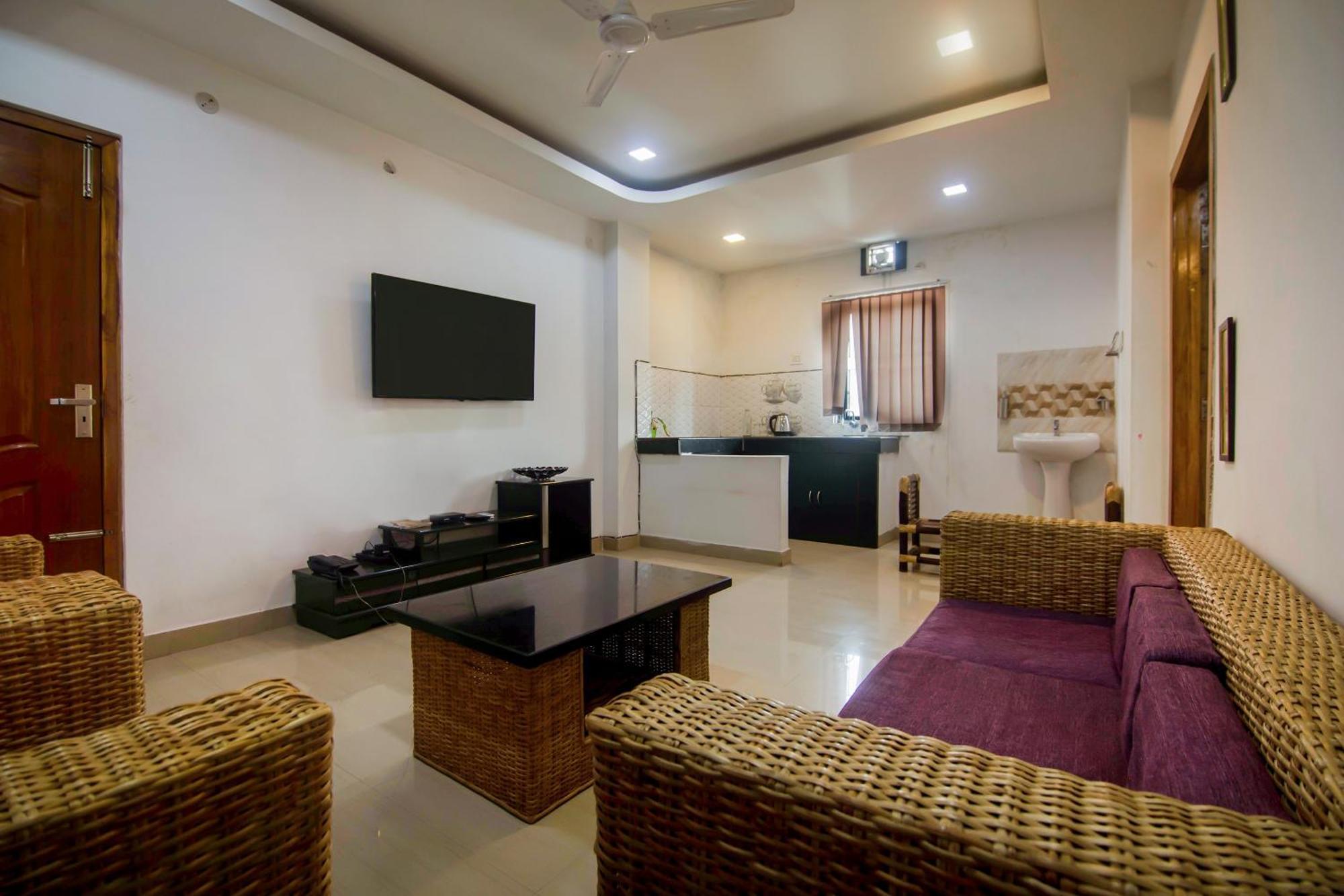 Collection O The Blu Bell Nizarapar Path Otel Guwahati Dış mekan fotoğraf